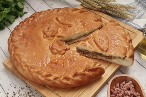 Пирог с мясом и рисом